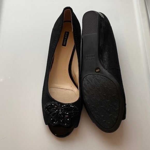 Alex Marie Open Toe Black Flats with Beaded Flower - Picture 2 of 3